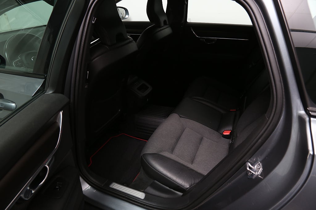 Volvo V90 Cross Country D5 AWD 235hk Adv Edition Aut Navi Kamera VOC Drag