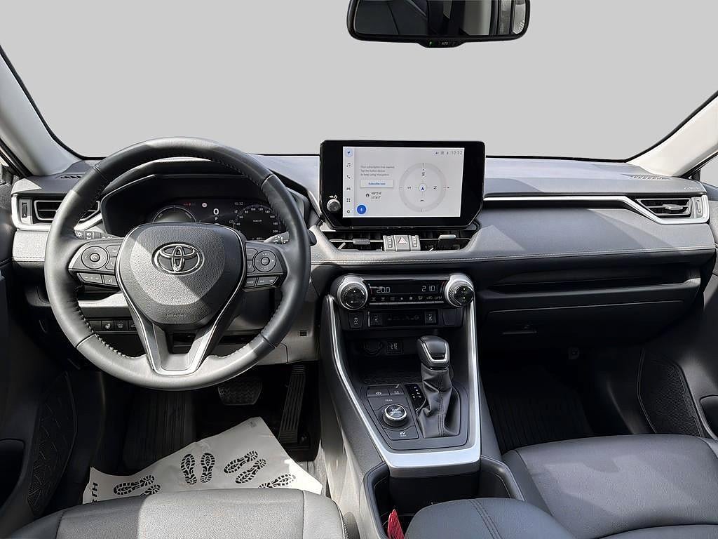 Toyota RAV4 2025 - miniatyr 8