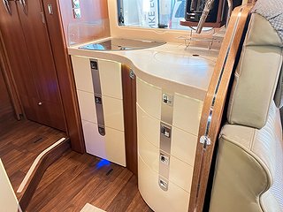Husbil-integrerad Carthago CHIC E-LINE I 51 17 av 29
