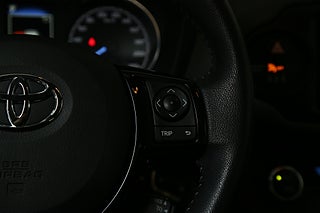 Halvkombi Toyota Yaris 19 av 25