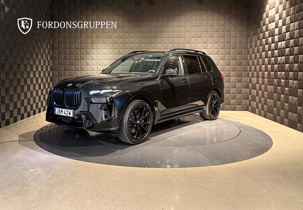 BMW X7 xDrive40d M Sport Pro / 7-Sits / B&W / SE SPEC