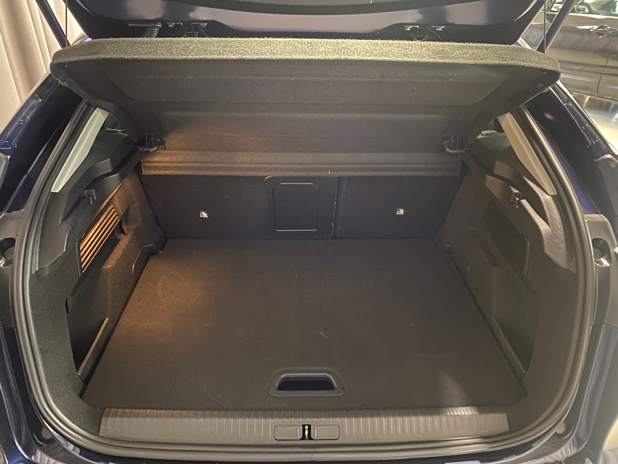 Citroen C4 FL MAX Hybrid 145hk Automat 2025, bild 6/10