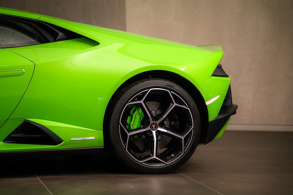 Gallery image 15 of 19