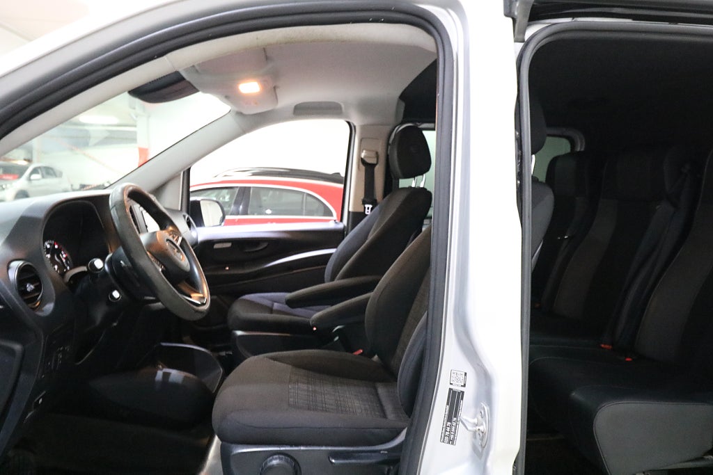 Mercedes-Benz Vito 114 2017 - miniatyr 9
