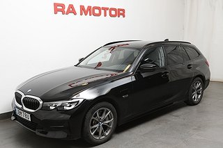 Kombi BMW 330e 1 av 26