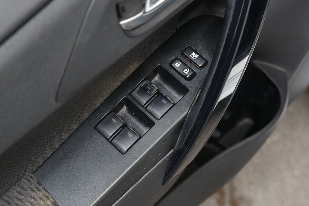 Toyota Auris Touring Sports Hybrid e-CVT Comfort 136hk 2018