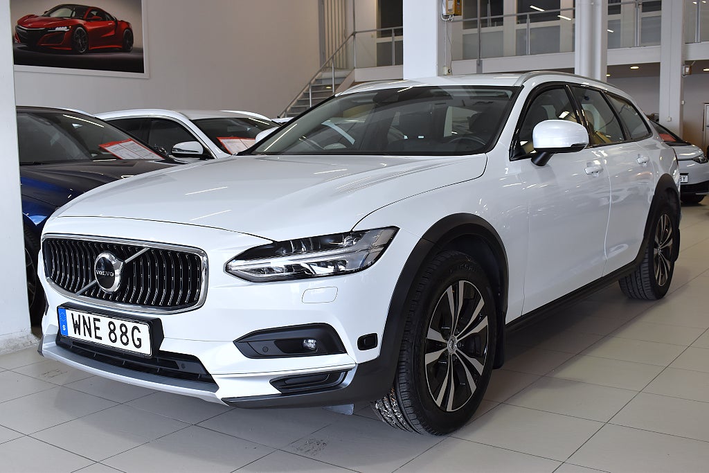Volvo V90 Cross Country D4 AWD Navi Värm BLIS Carplay 4.95% RÄNTA Moms Euro 6