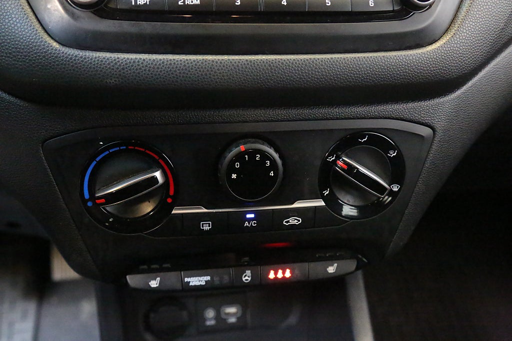 Hyundai i20 1,2 Move! 5D Rattvärme Bluetooth 2018