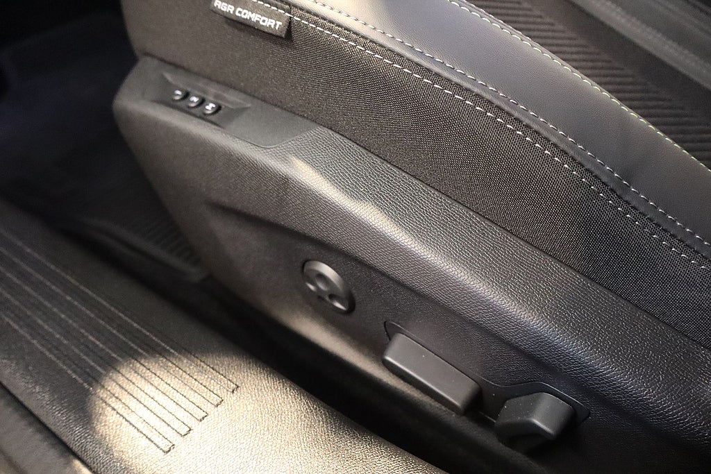 Bild på Peugeot 408 GT PHEV 224hk Aut - B-KAMERA, CARPLAY