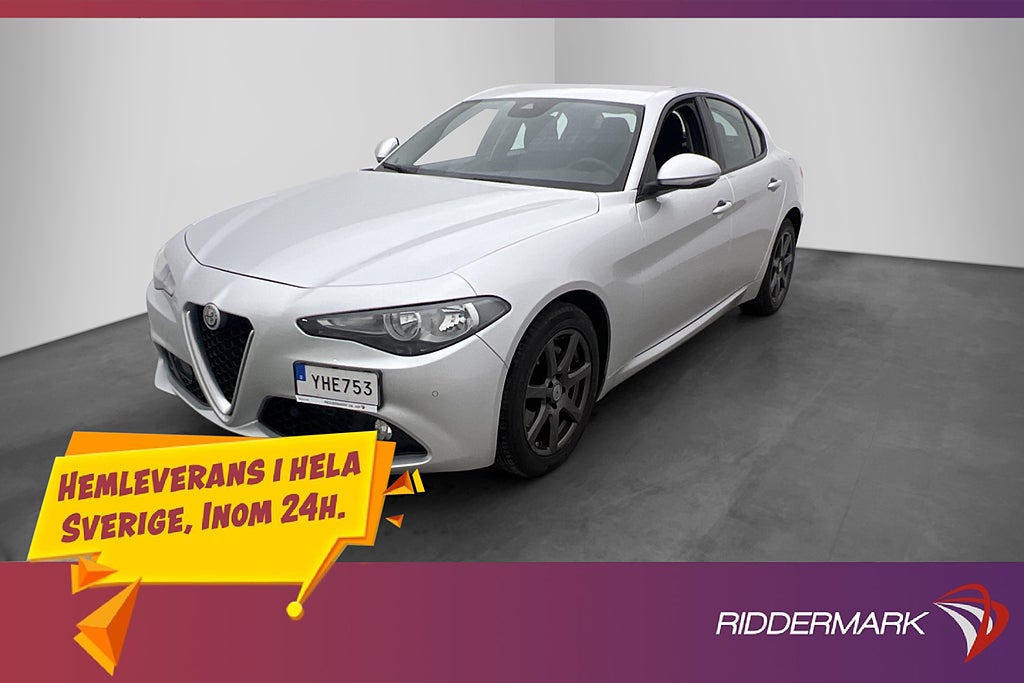 Alfa Romeo Giulia 2.2 180hk Kamera Navi Rattvärme Sensorer