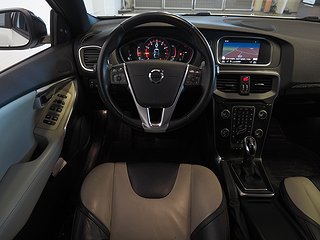 Halvkombi Volvo V40 Cross Country 14 av 26