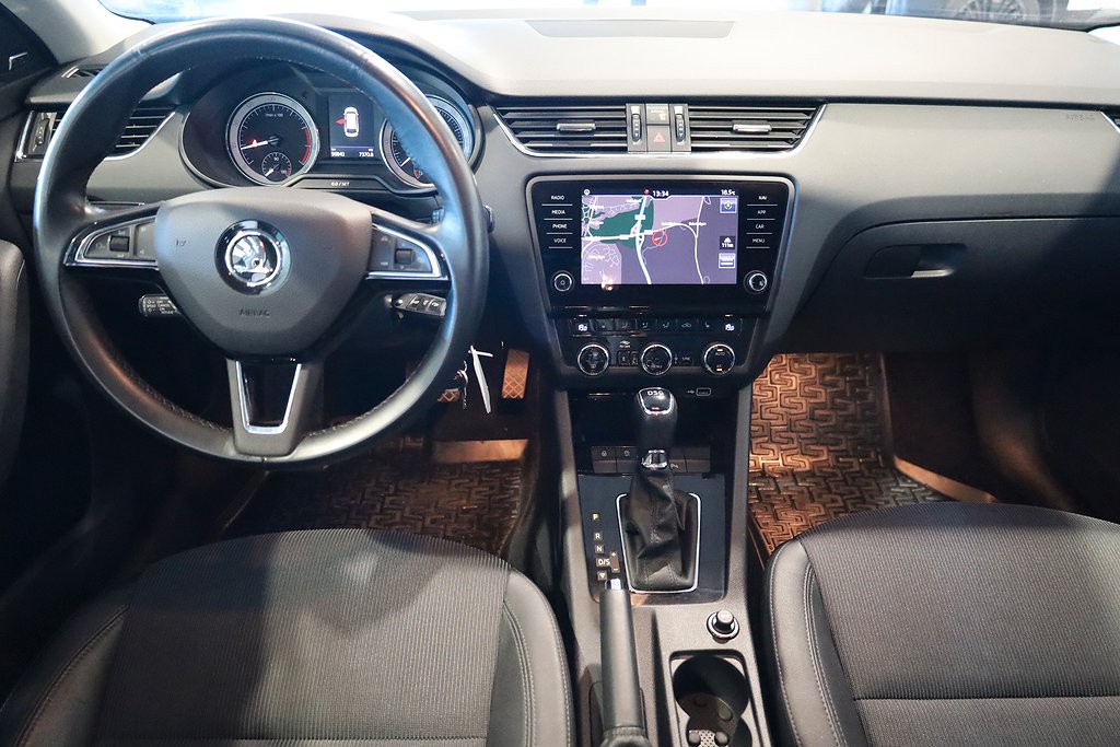 Skoda Octavia 2.0 TSI AUT Sport EDT Navi Kamera Drag Värmare Canton 2019