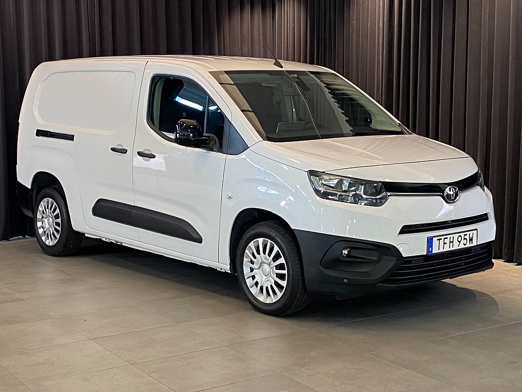 Toyota ProAce City Lång/ 130Hk Aut/ Dubbla Skjutdörrar / V-hjul / Moms