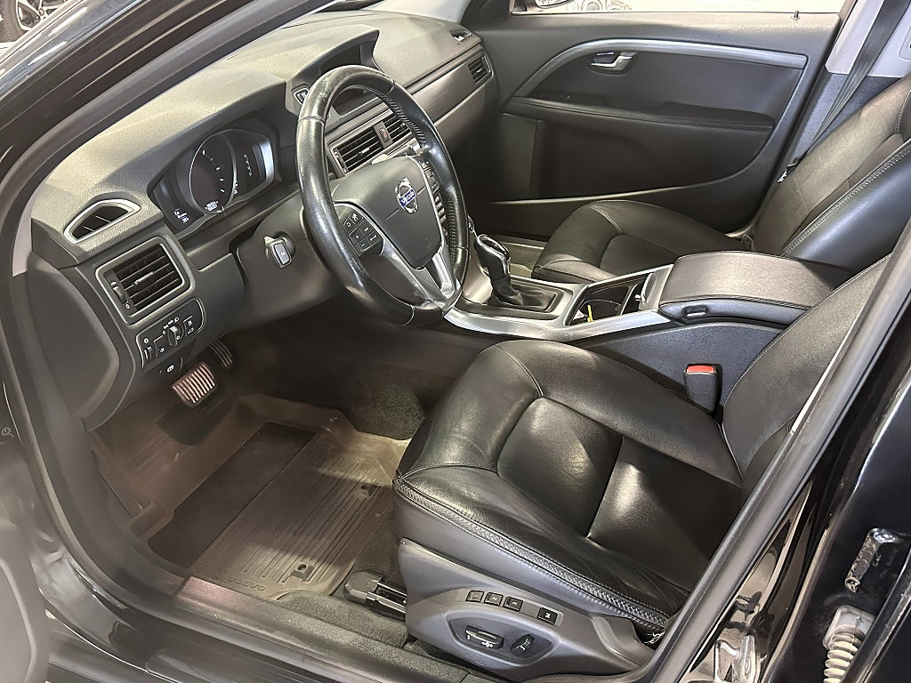 Volvo XC70 D4 AWD Geartronic Summum Dragkrok thumbnail