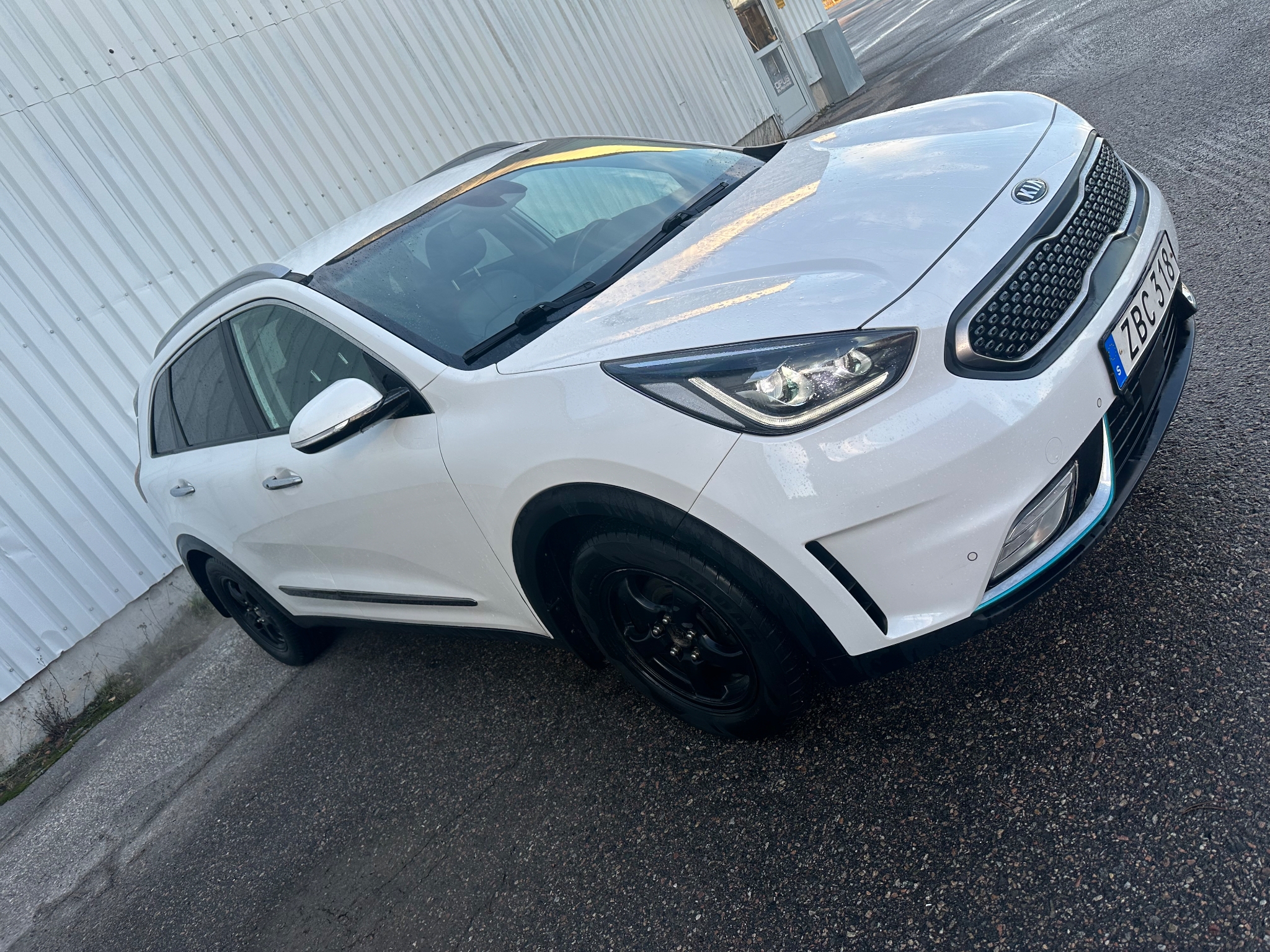 Kia Niro 2018, photo 2/36