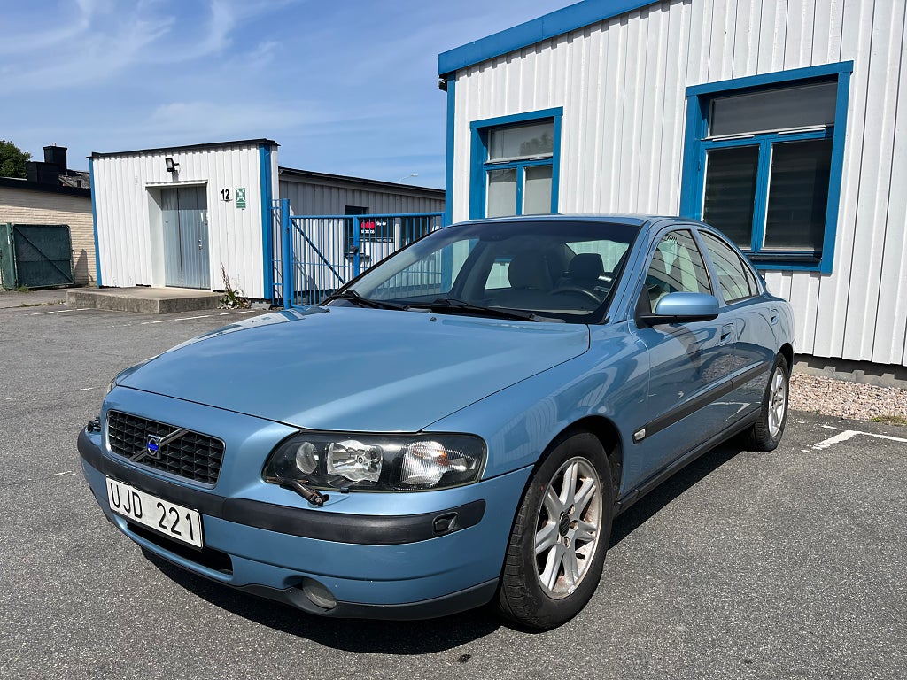 Volvo S60 2.5T Business,Ny Kamrem,Dragkrok 