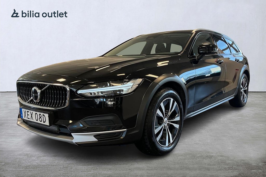 Volvo V90 Cross Country B4 AWD Momentum 197hk / Värmare Drag