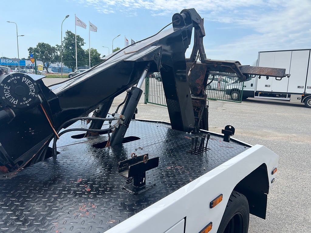 GMC SIERRA C3500 HD Garagebärgare