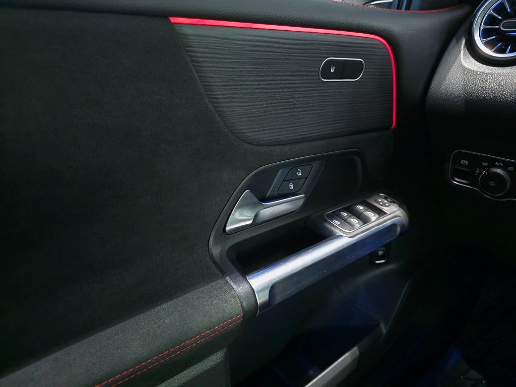 Mercedes-Benz GLB 200 AMG 7sits Värmare Advanced Plus - bild 7