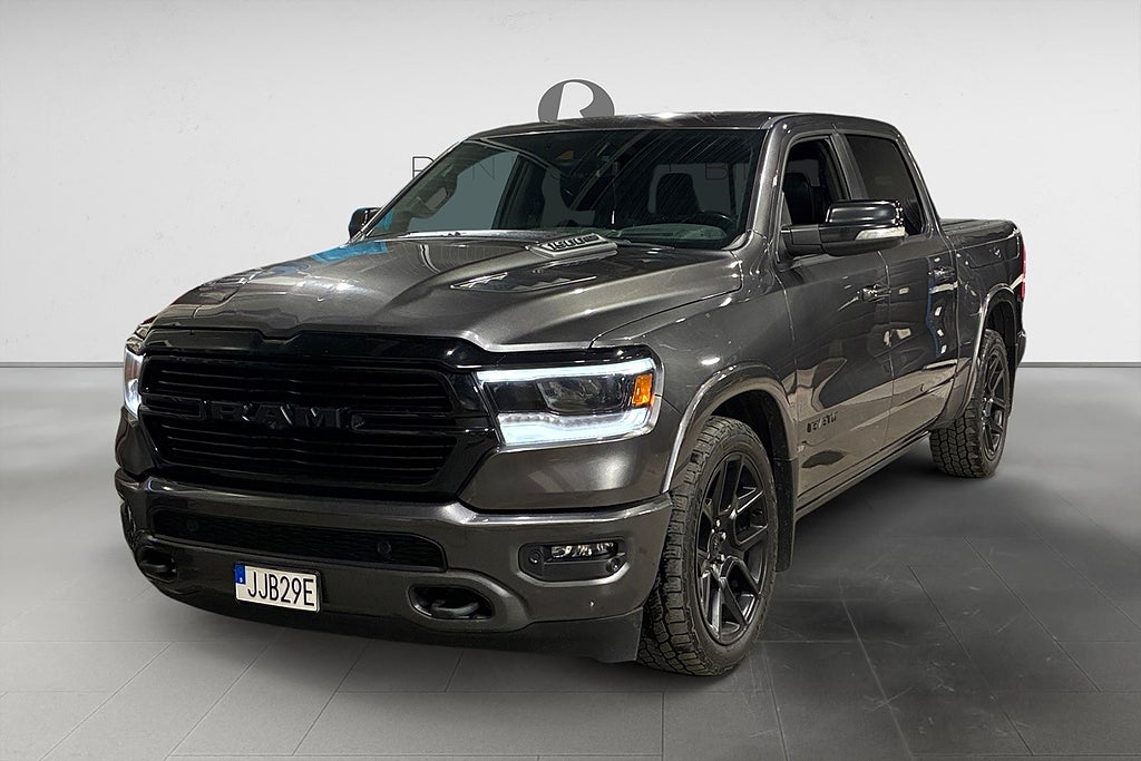 RAM 1500 5.7 V8 HEMI 395 HK LARAMIE NIGHT DRAG 360° NAVI MOMS