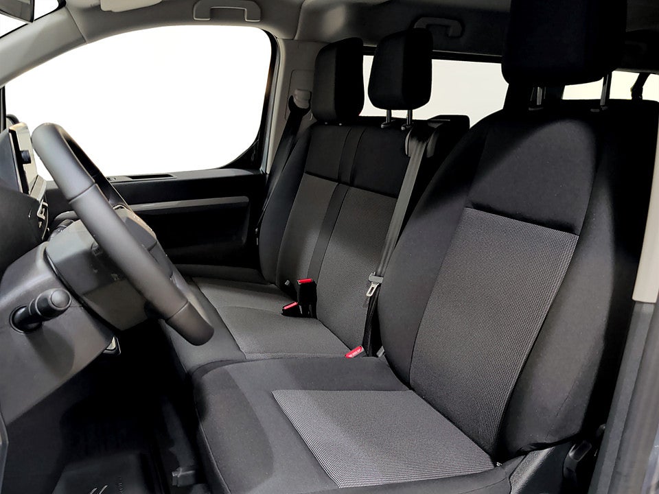 Bild på Citroën Jumpy Spacetourer PLUS BlueHDi 9-SITS Aut - OMGÅENDE LEVERANS!