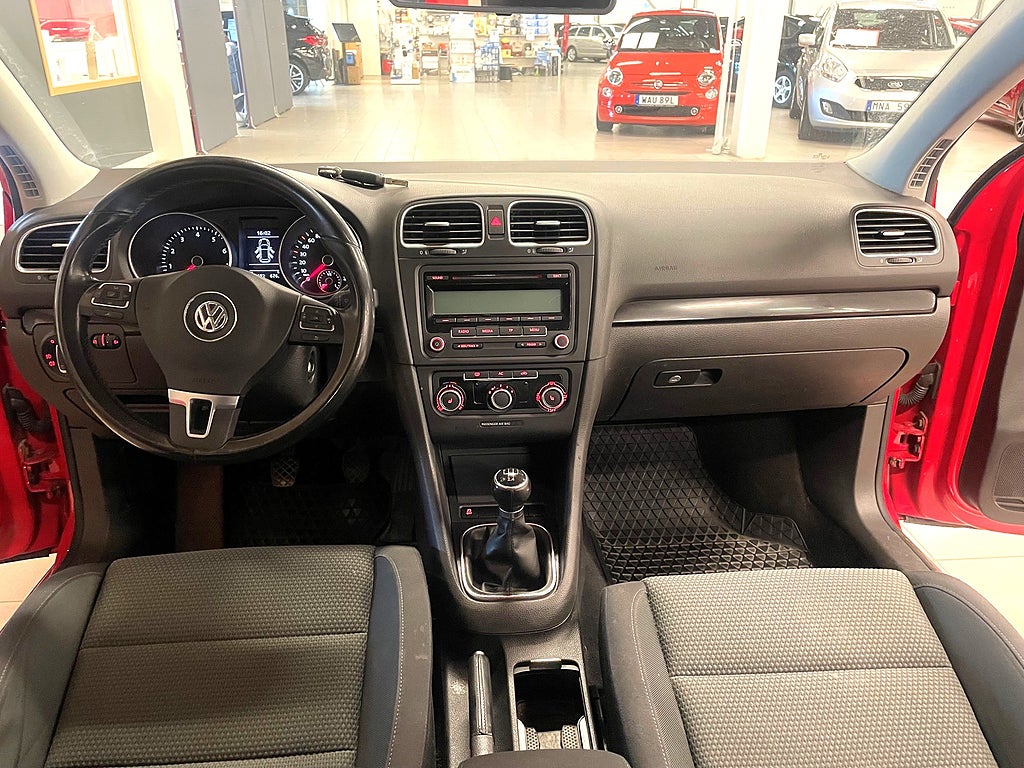 Volkswagen Golf 1,6 Nybesiktigad