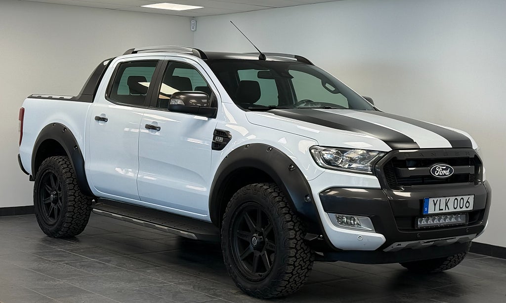 Ford ranger 3.2 TDCi 4x4 Wildtrack*Moms*D-värm*Mudders*20"*Breddare