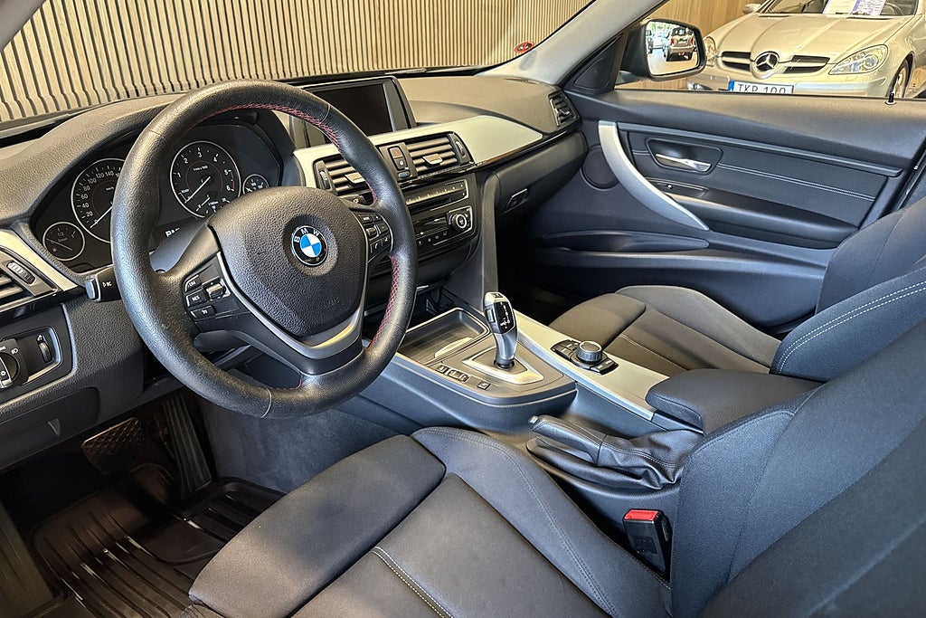 BMW 320D xDrive Sedan Steptronic Sport line