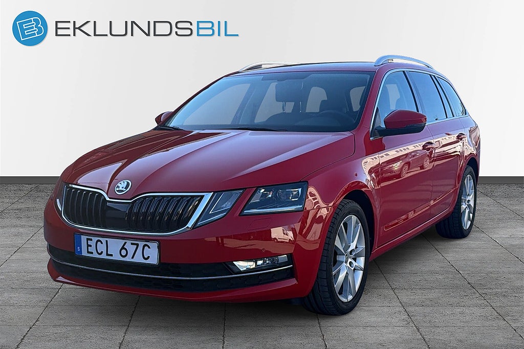 Skoda Octavia Kombi 1.0 TSI Style Navi Värmare Drag Kamera Rattvärme