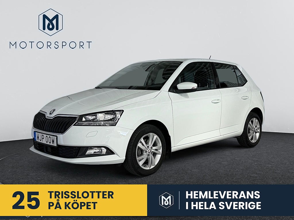 Skoda Fabia 1.0 TSI Dragkrok Carplay Sensorer Farthållare