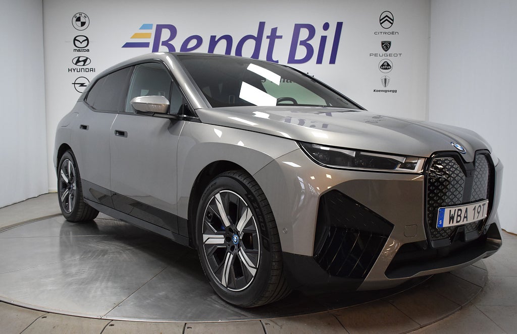 BMW iX xDrive50 | Innovation | Exclusive | Panorama | HK