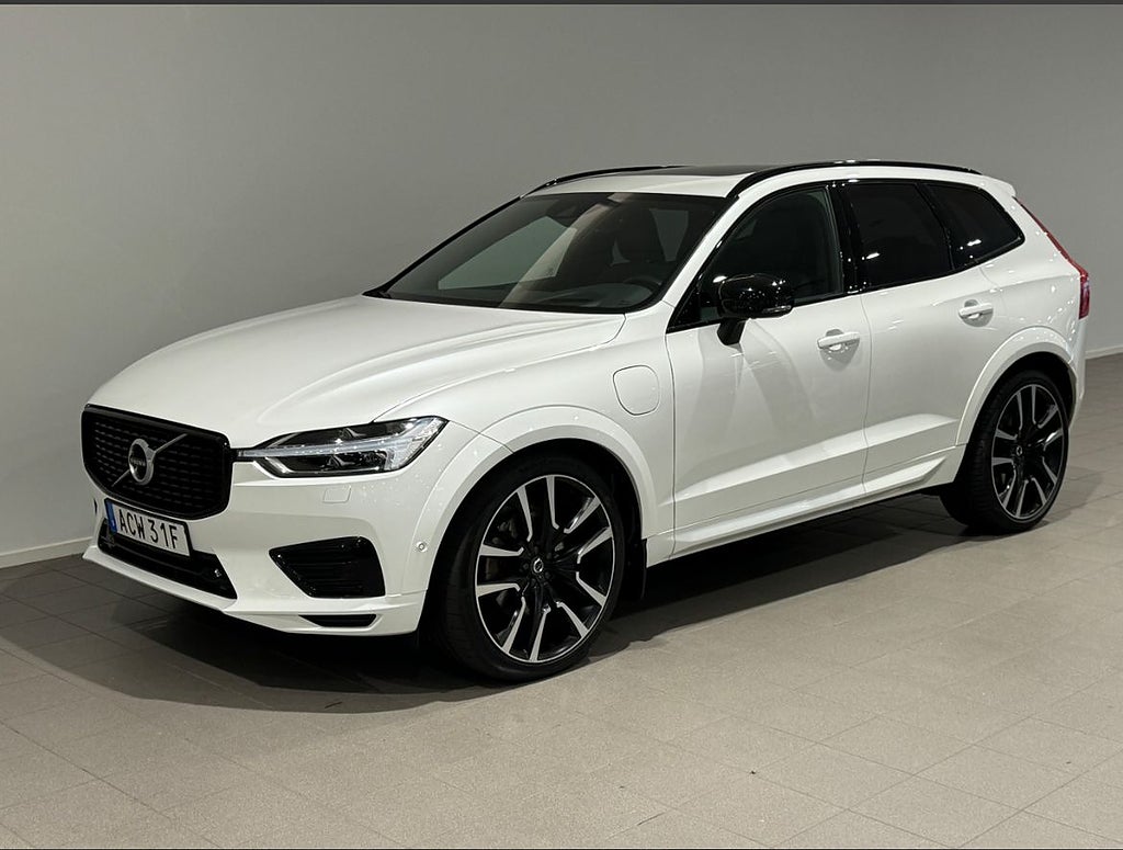 Volvo XC60 Recharge T8 R-Design, | Akustikrutor | Dragkrok |