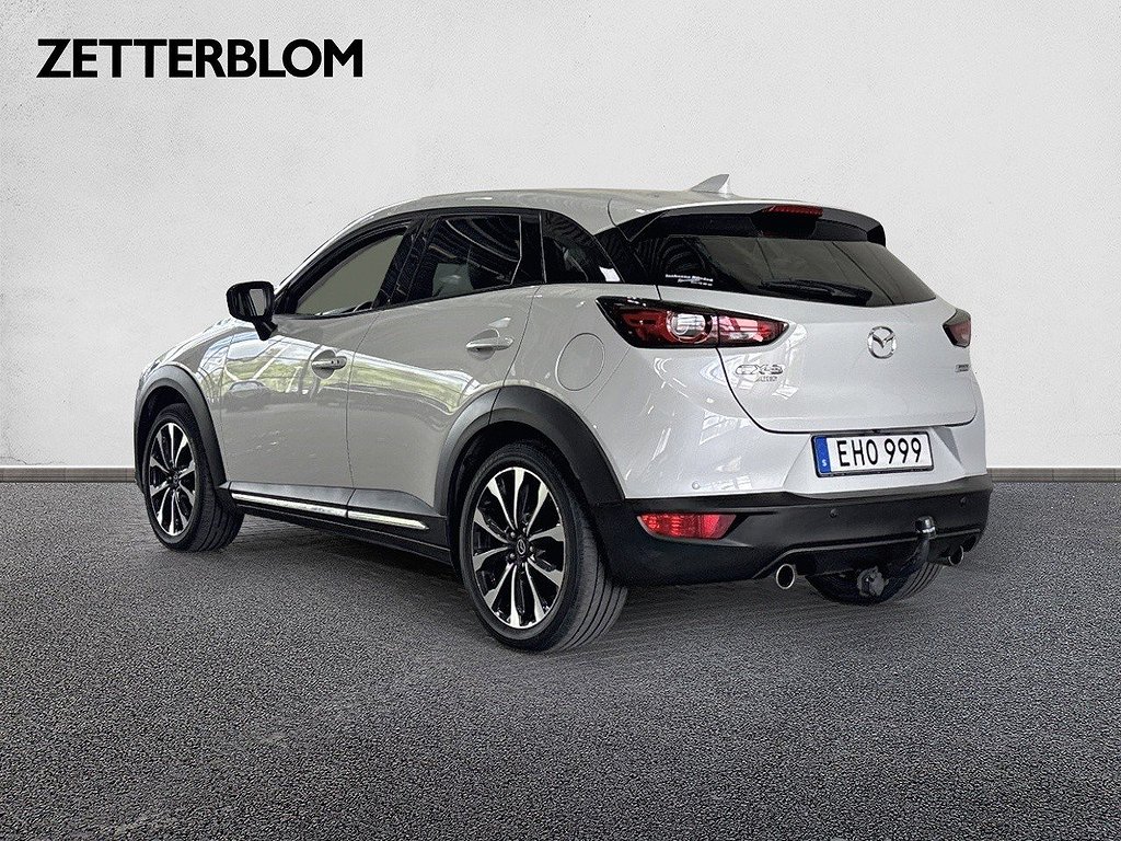 SUV Mazda CX-3 3 av 16