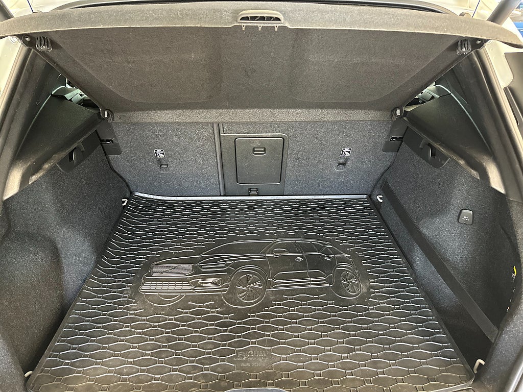 Volvo XC40 Polestar D4 AWD Momentum Pro/Teknikpkt/B-Kamera/Skinn