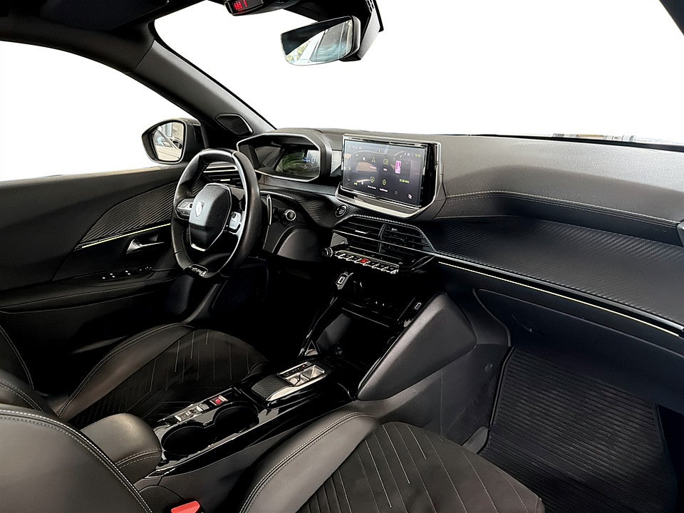 Bild på Peugeot 2008 GT 1.2 PT 130hk Aut B-KAMERA ELSTOL NAVI