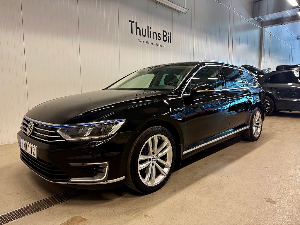Volkswagen Passat GTE 1.4 TSI 218 Executive Business / Drag