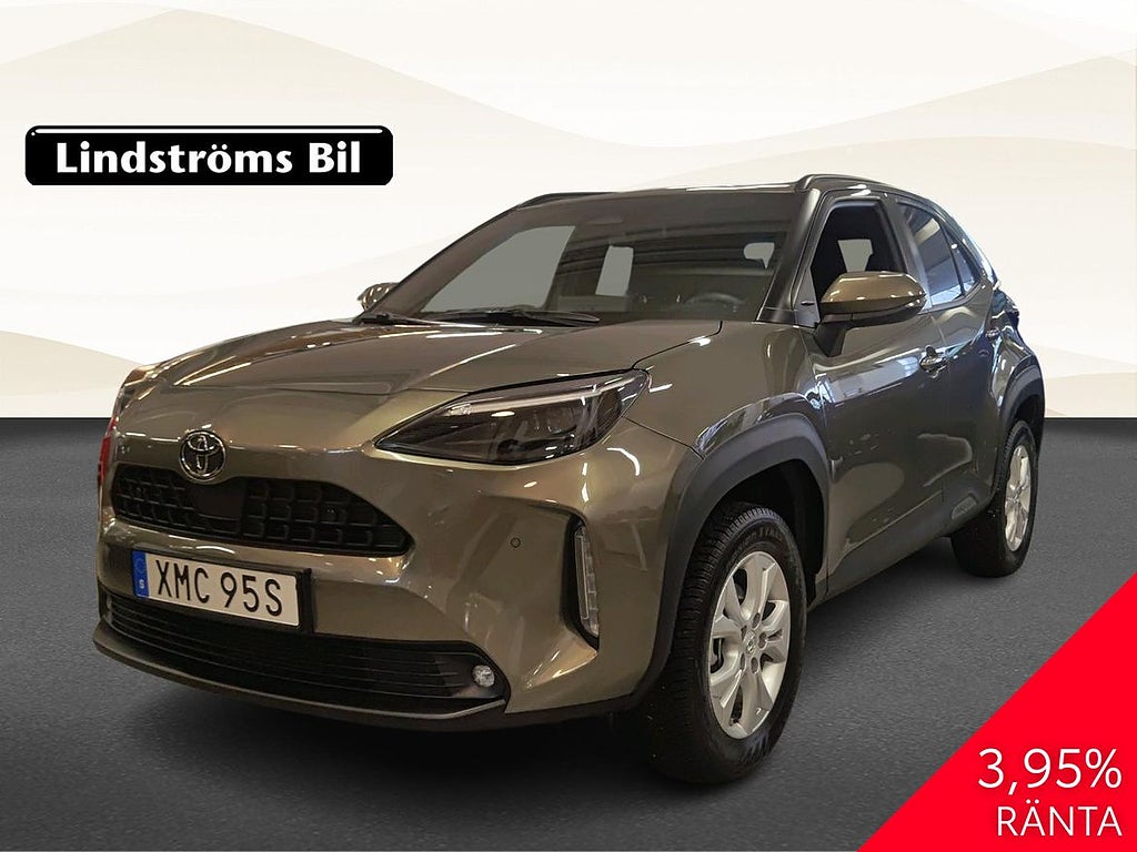 Toyota Yaris Cross Hybrid 115 AWD-i 1,5 Active Plus Säkerhetspaket Vhjul M...