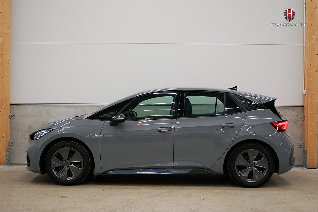 Cupra Born 58 62 kWh 204hk Pilot M Värmare Backkamera Rattvärme