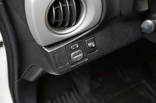 Halvkombi Toyota Yaris 9 av 19