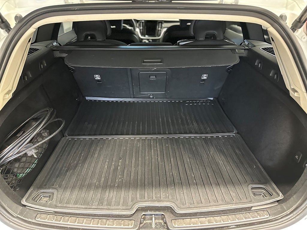 Volvo V60 Recharge T6 AWD INSCRIPTION EXP /B-Kamera/NAV/DRAG/