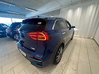 Kia E-Niro 64 kWh 204hk/S&Vhjul/Kamera/5 års garanti/CarPlay