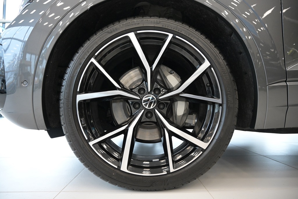 Volkswagen Touareg 2025, bild 2/56
