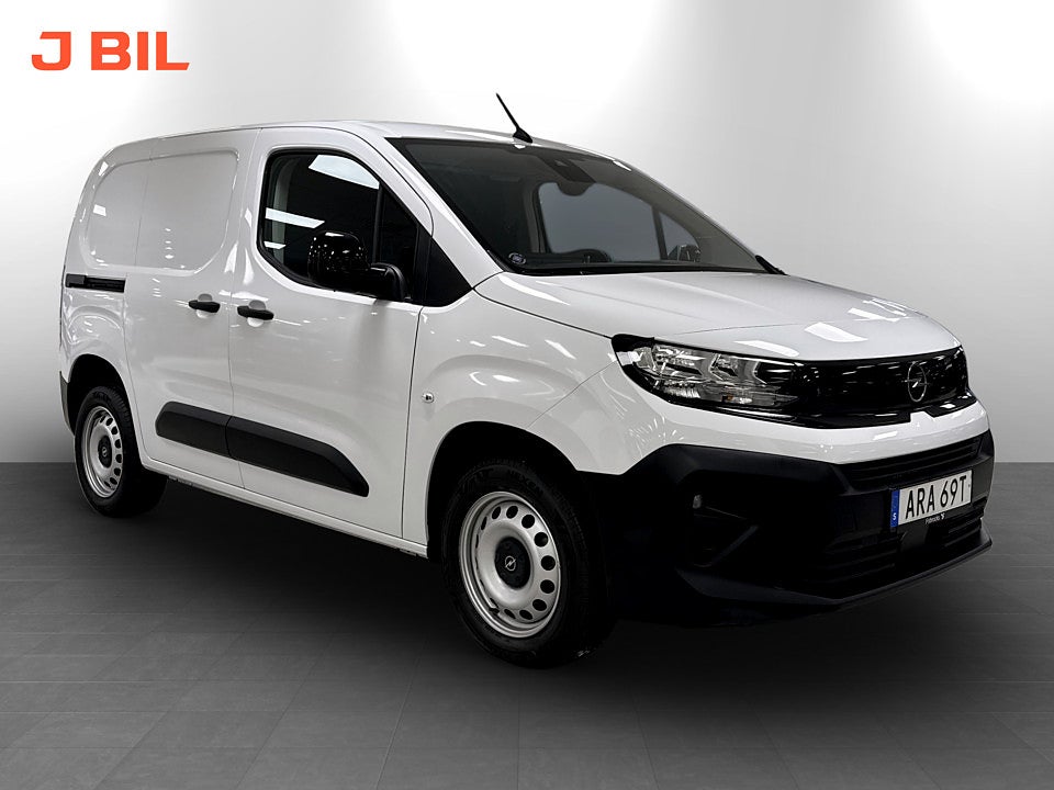 Bild på Opel Combo 130hk Aut L1 - DEMO