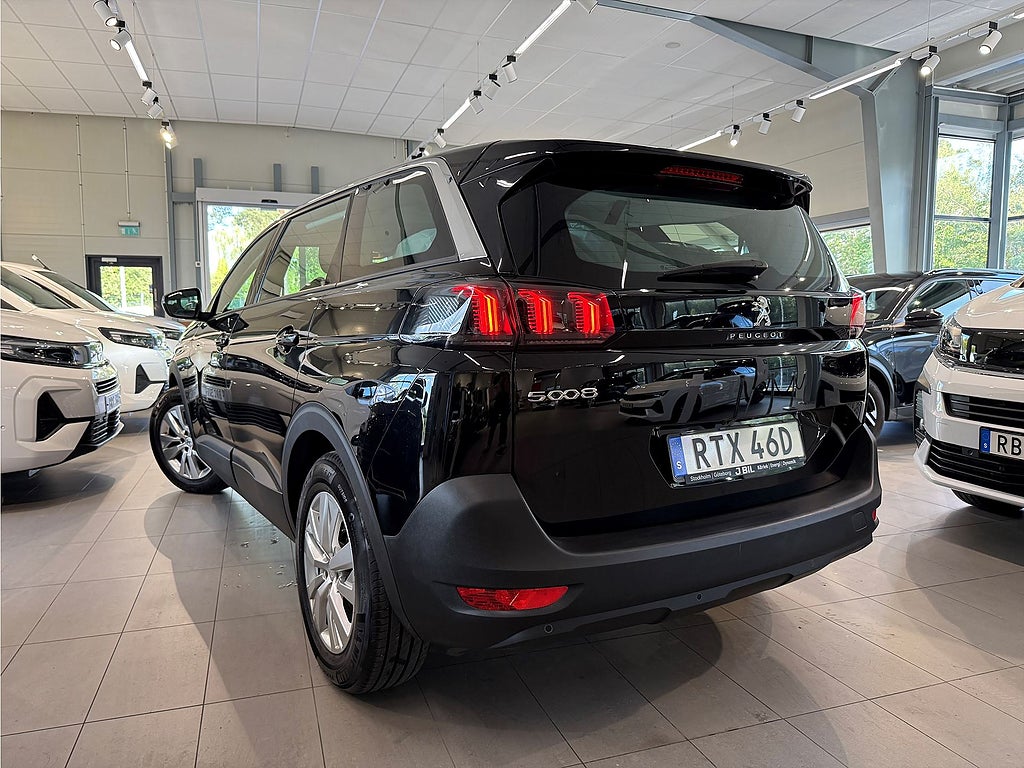 Bild på Peugeot 5008 Active Pack 1.2 PT 130hk - 7-SITS, B-KAMERA