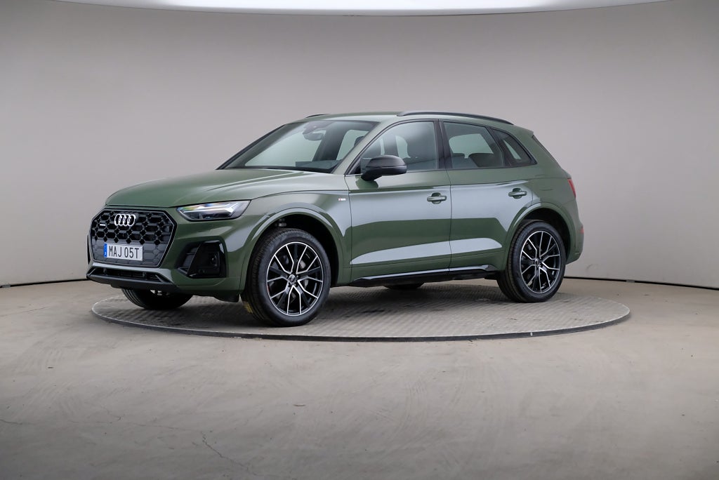 Audi Q5 55 TFSI e 367hk quattro S line Svart optikpkt Drag