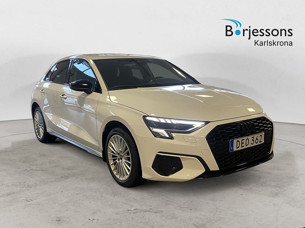 Audi A3 Sportback 40 TFSI e Proline Advanced 204hk teknikpaket, keyless,