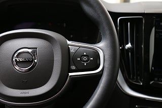 SUV Volvo XC60 17 av 26