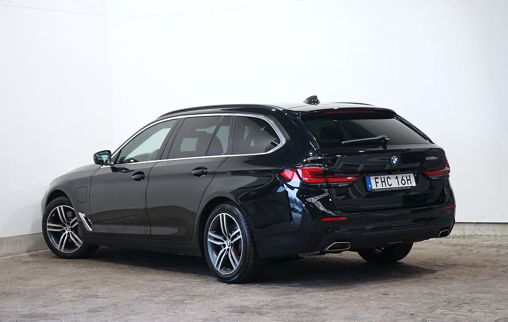 BMW 530e Touring B-kamera Läder Carplay 292hk 4.99% Ränta
