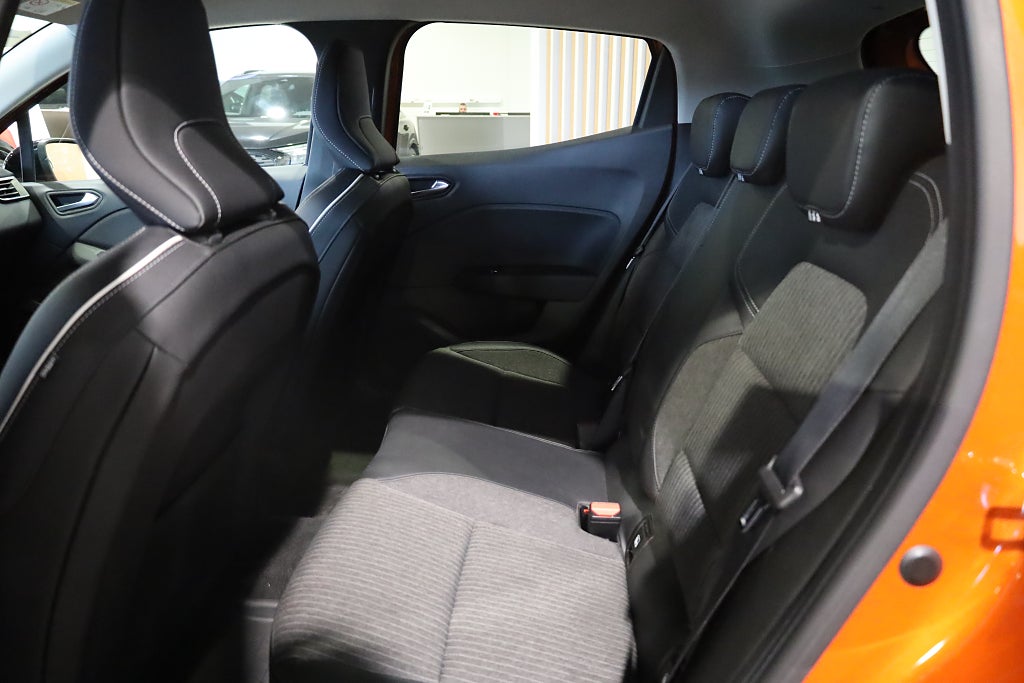 Renault Clio 1.0 TCe Intens Navi Kamera Keyless PDC Rattvärme 2021