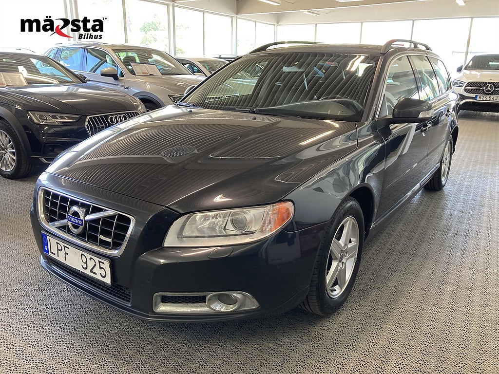 Volvo V70 D3 1(63hk) Momentum Ny servad